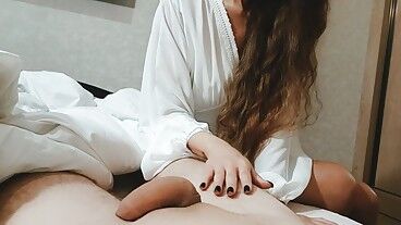 Трахнул мачеху, у мачехи тугая дырочка в попке, мачеха занимается секс - воспитанием